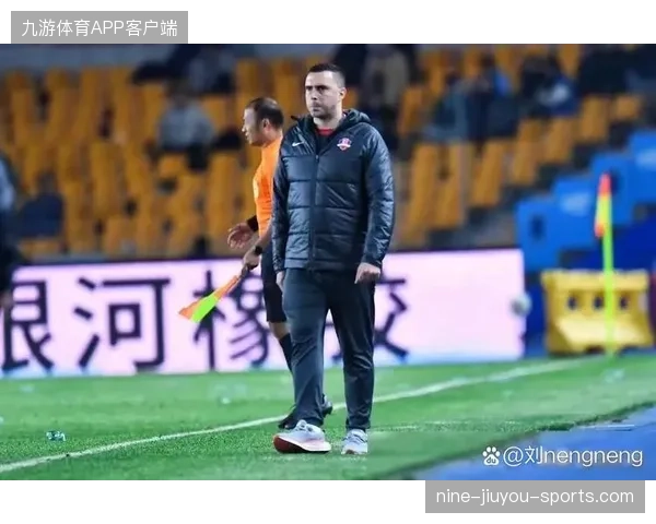 三镇20分逃出降级区：如何在高压环境中逆袭成长